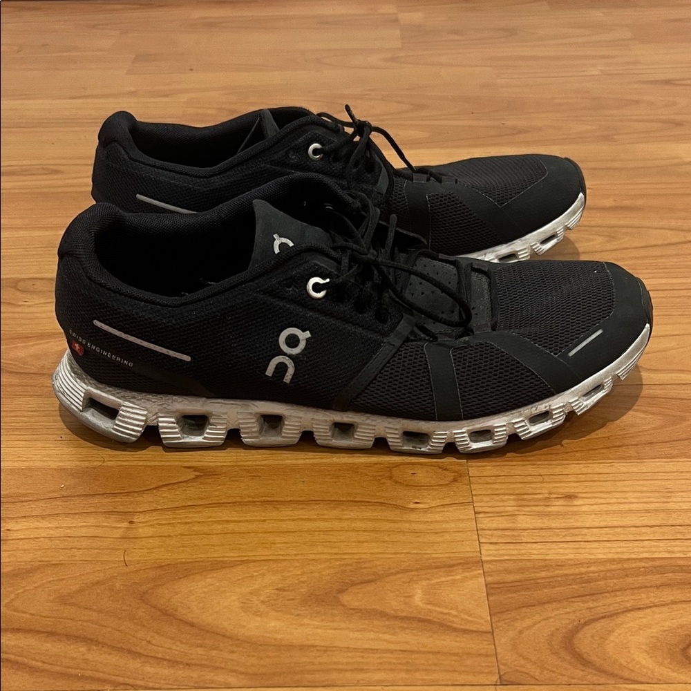 On Running Men's Black and White Sneakers